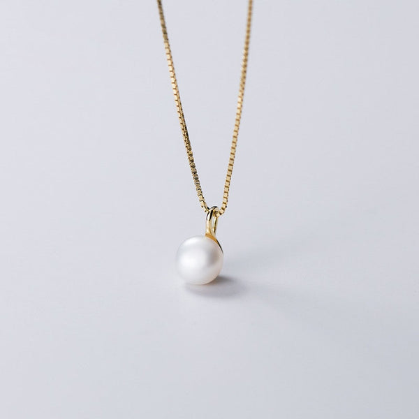 Pearl Pendant Necklace